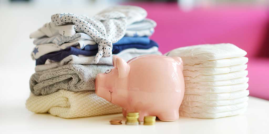 howtopreparemoney money box and folded clothes